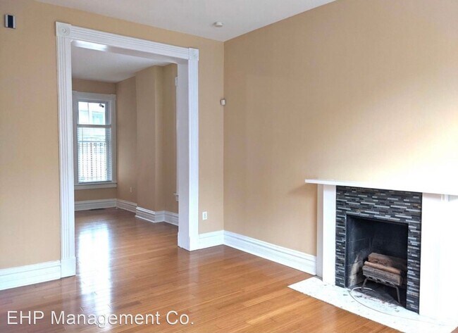 Building Photo - 2 br, 1.5 bath House - 2626 Caroline Avenue
