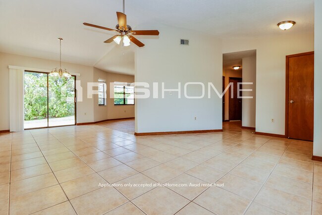 Foto del edificio - Newly Renovated Home!