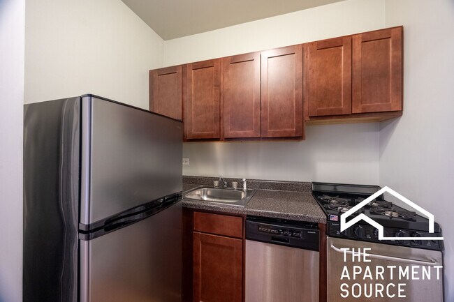 Foto del edificio - 1154 N Dearborn St