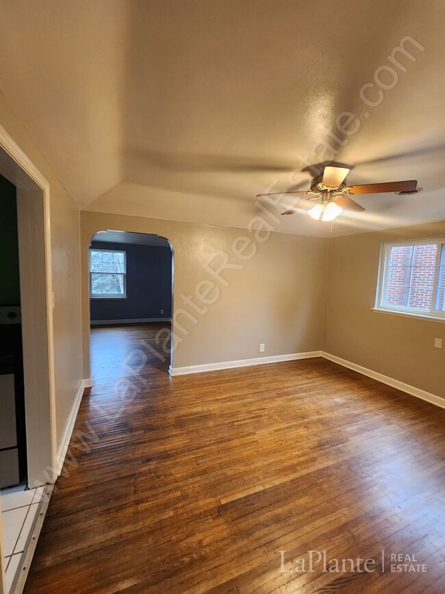 Foto del edificio - 2734 Powhattan Pkwy.