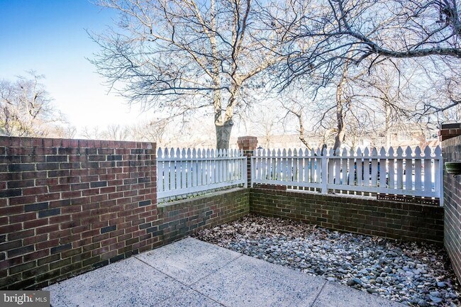 Foto del edificio - 2844 S Wakefield St