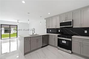 Foto del edificio - 5016 28th St SW