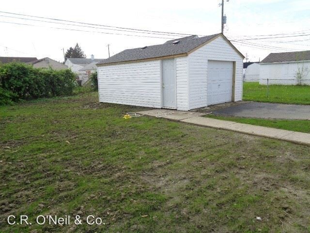 Building Photo - 3 br, 1 bath House - 254 Little Flower Lane