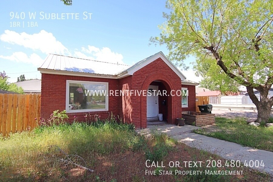 Primary Photo - 940 W Sublette St