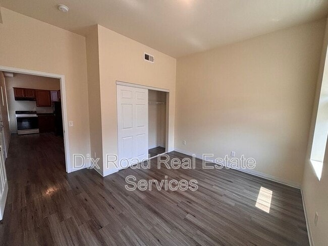 Building Photo - 4200 Colerain Ave