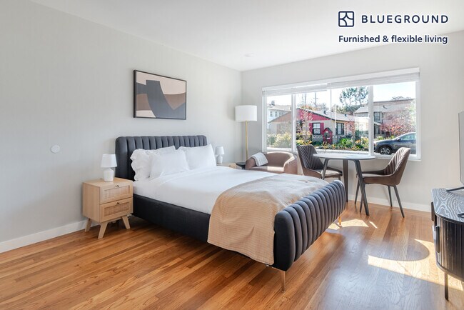 Building Photo - 1058 Noel Dr