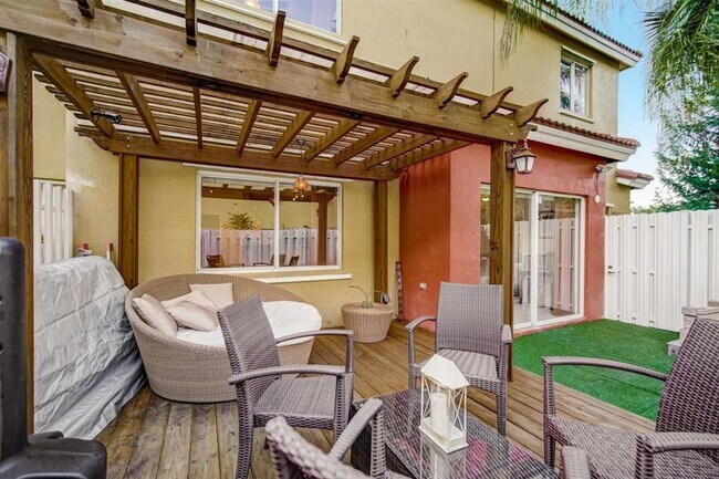 Foto del edificio - 10280 SW 18th St