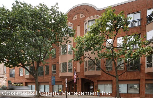 Building Photo - 110 N Duke St