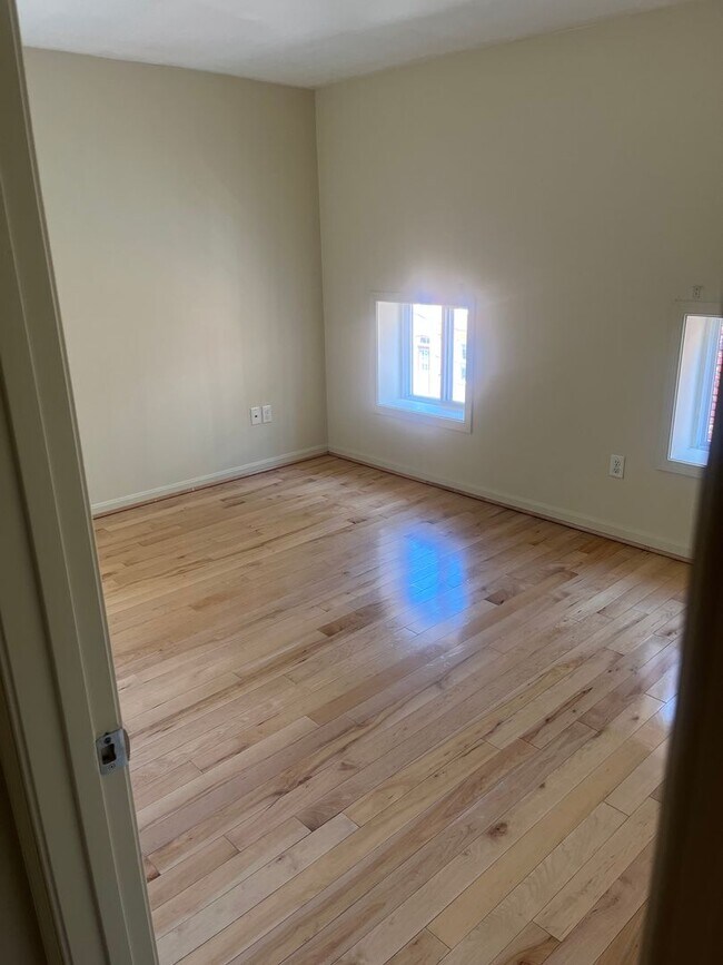 Foto del edificio - 226 N Carey St