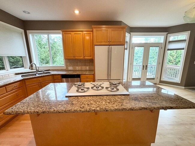 Building Photo - Beautiful Mt Park Home!!