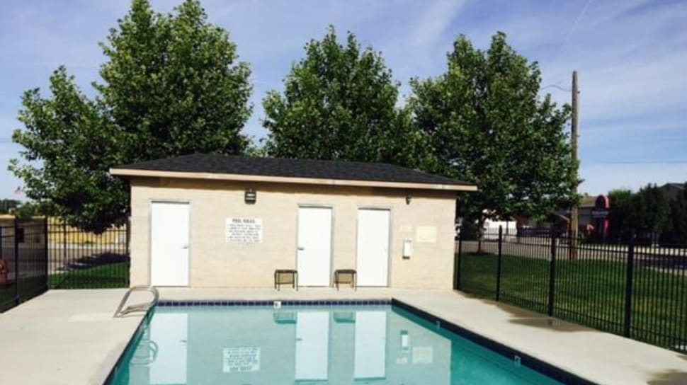 Building Photo - Garverdale