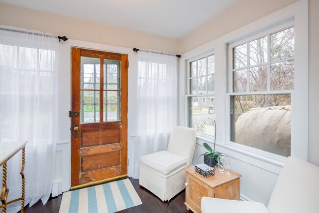 Foto del edificio - 57 McGuirk St