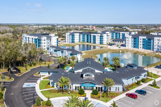 Building Photo - Integra Crossings