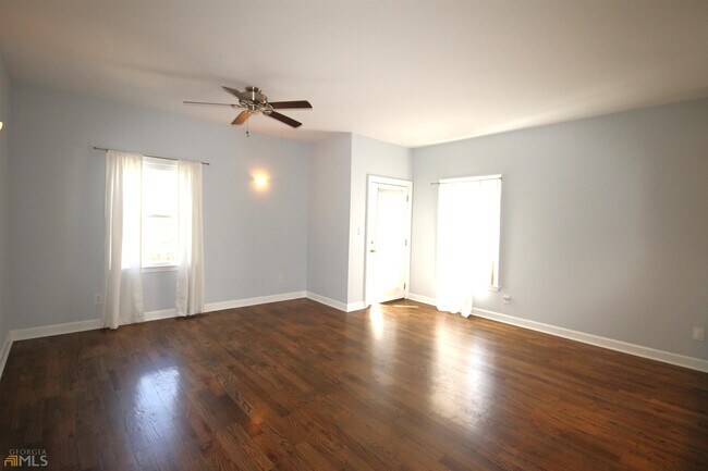Building Photo - 1036 Manigault St SE