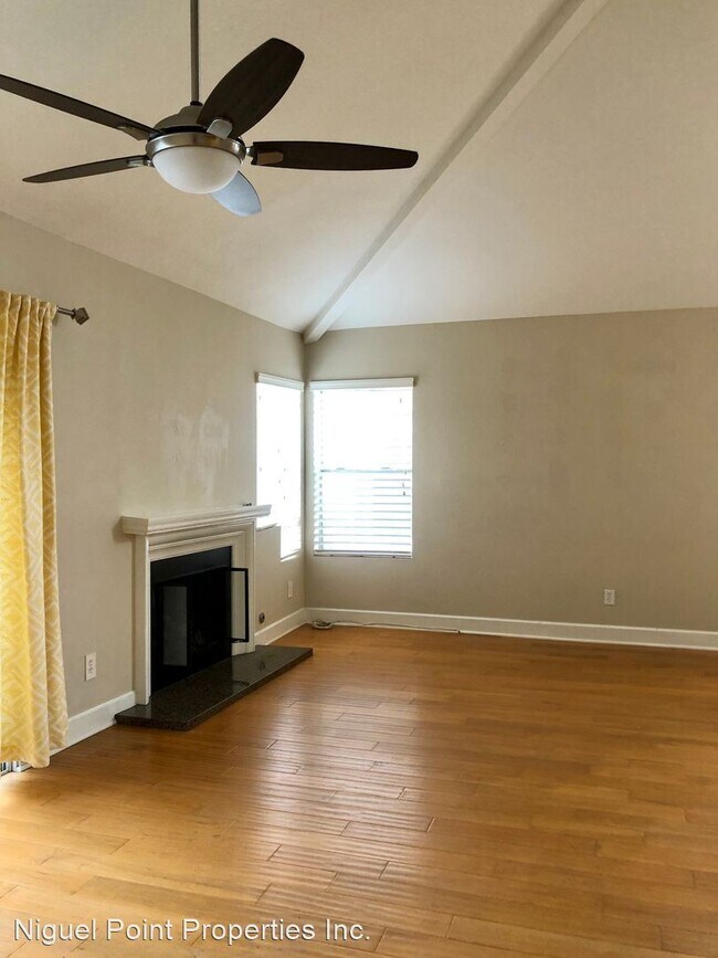 Building Photo - 2 br, 1.5 bath House - 25061 Calle Playa #C