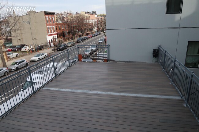 Building Photo - 1024 Dekalb Ave