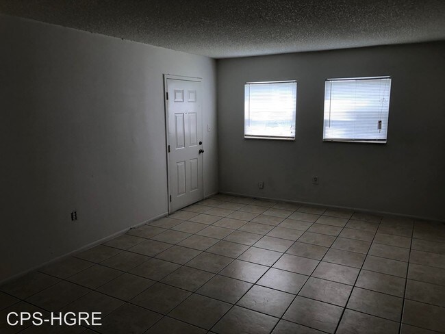 Foto del edificio - 2 br, 1 bath House - 833 Sky Lake Cir Unit A