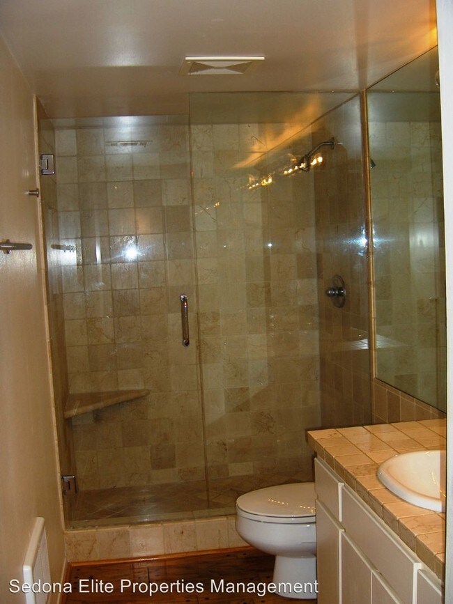 Foto del edificio - 1 br, 1 bath House - 230 SUNSET DRIVE, UNIT 5