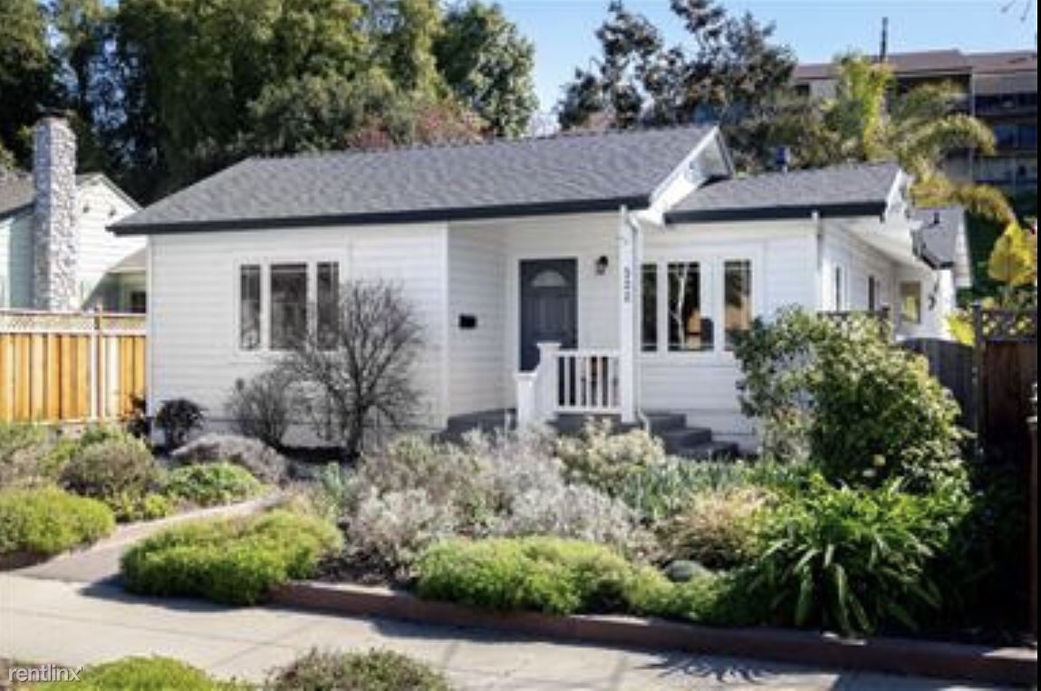 Primary Photo - 2 br, 2.5 bath House - 332 Dakota Avenue