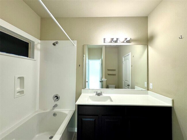 Foto del edificio - 1437 Brooks Way