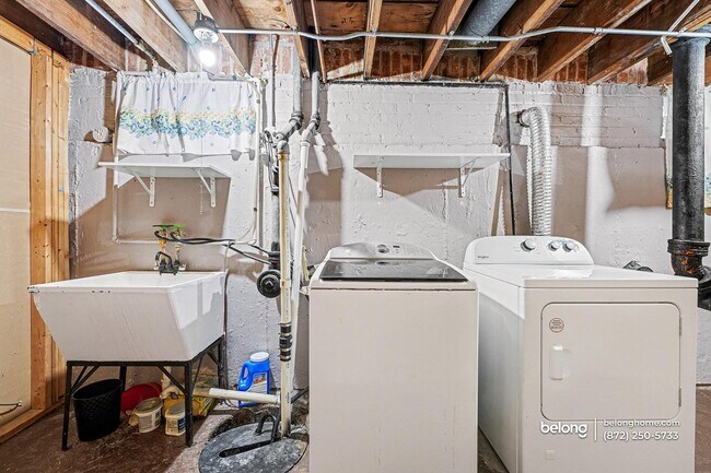 Foto del edificio - 1138 W 115th St