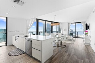 Building Photo - 1300 S Miami Ave