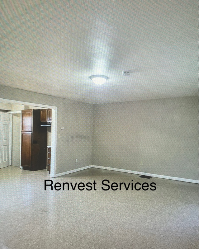 Building Photo - 1405 Benson Dr