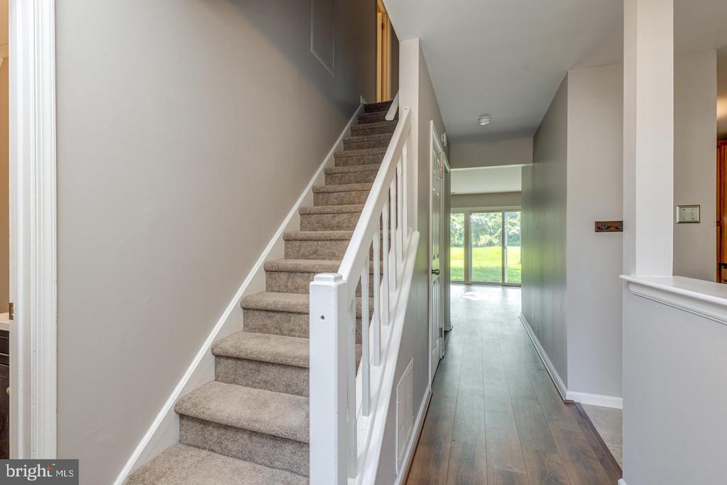 Foto principal - 6204 Red Haven Dr