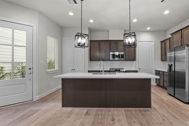 Foto del edificio - 2212 Penny Derrick Ln