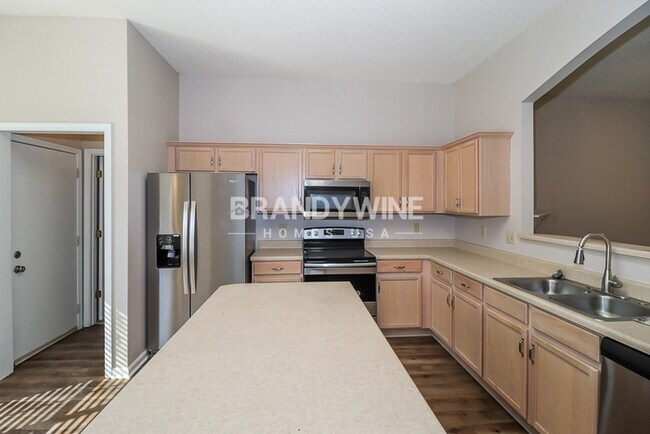 Building Photo - Cheers to a New Beginning! 3BED 2BATH – Sc...