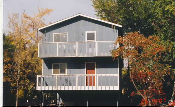 Building Photo - 1937 Goss St