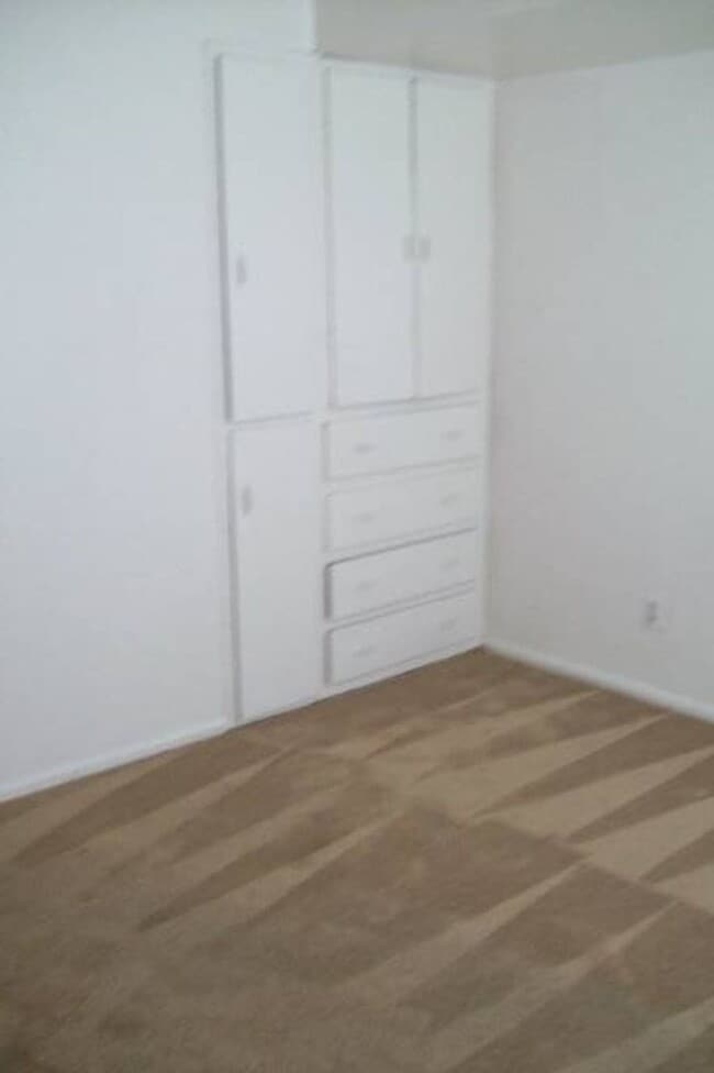 Building Photo - **Cozy 1-Bedroom Home in Tempe**