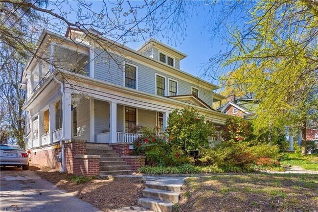 Building Photo - 116 S Mendenhall St