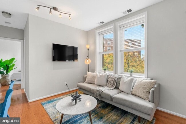 Foto del edificio - 2001 16th St NW