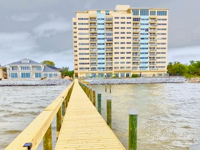Foto del edificio - 825 Bayshore Dr