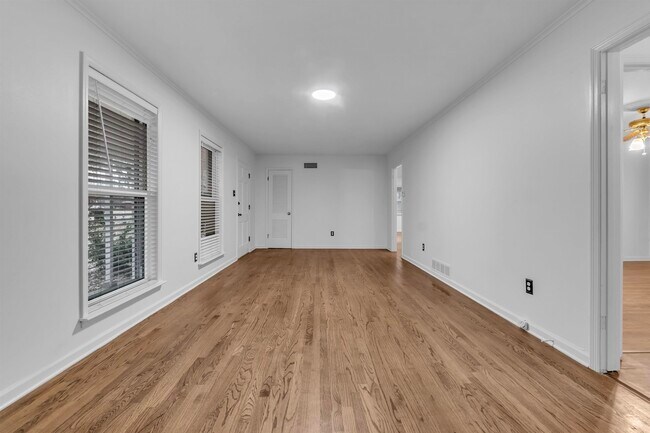 Foto del edificio - 3010 Ruskin Rd