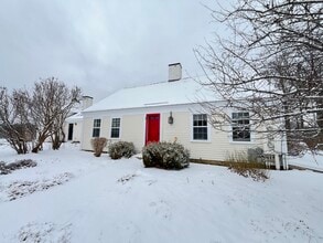 Building Photo - 410 Cider Hill Rd