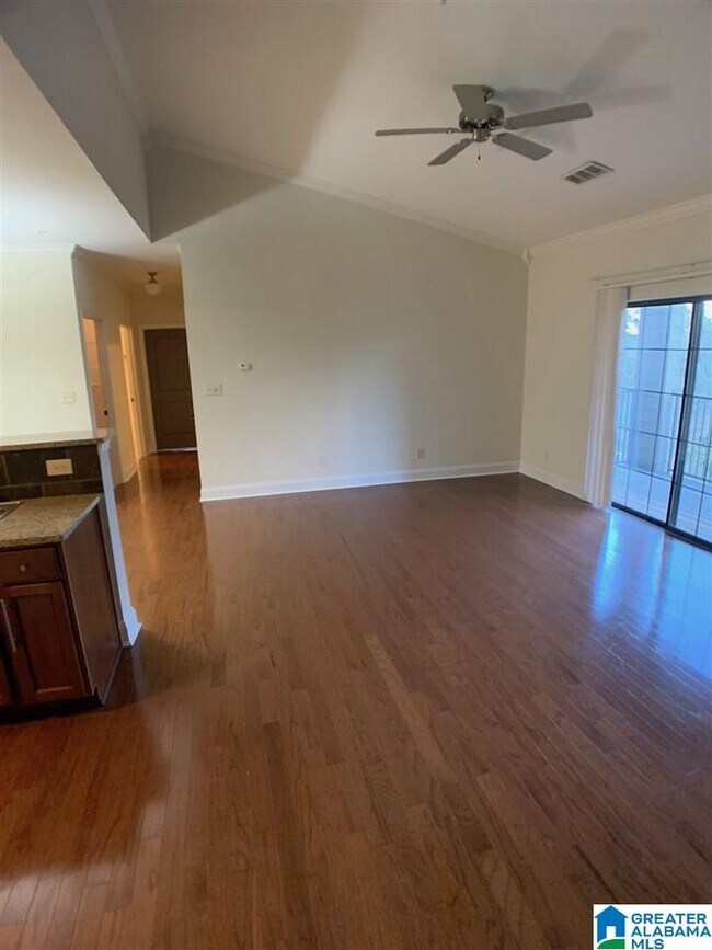 Building Photo - 1123 Riverhaven Pl