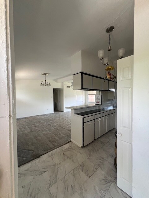 entrada al apartamento - 3838 Glen Arbor Dr