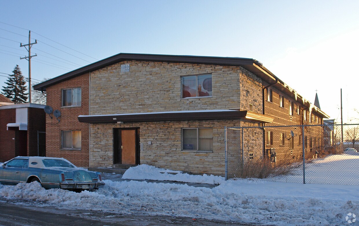 Building Photo - 5168 N 35th St