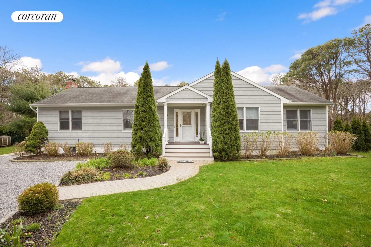 Foto principal - 10 Bay Hill Rd