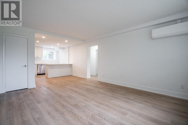 Building Photo - 2161 Ghent Ave