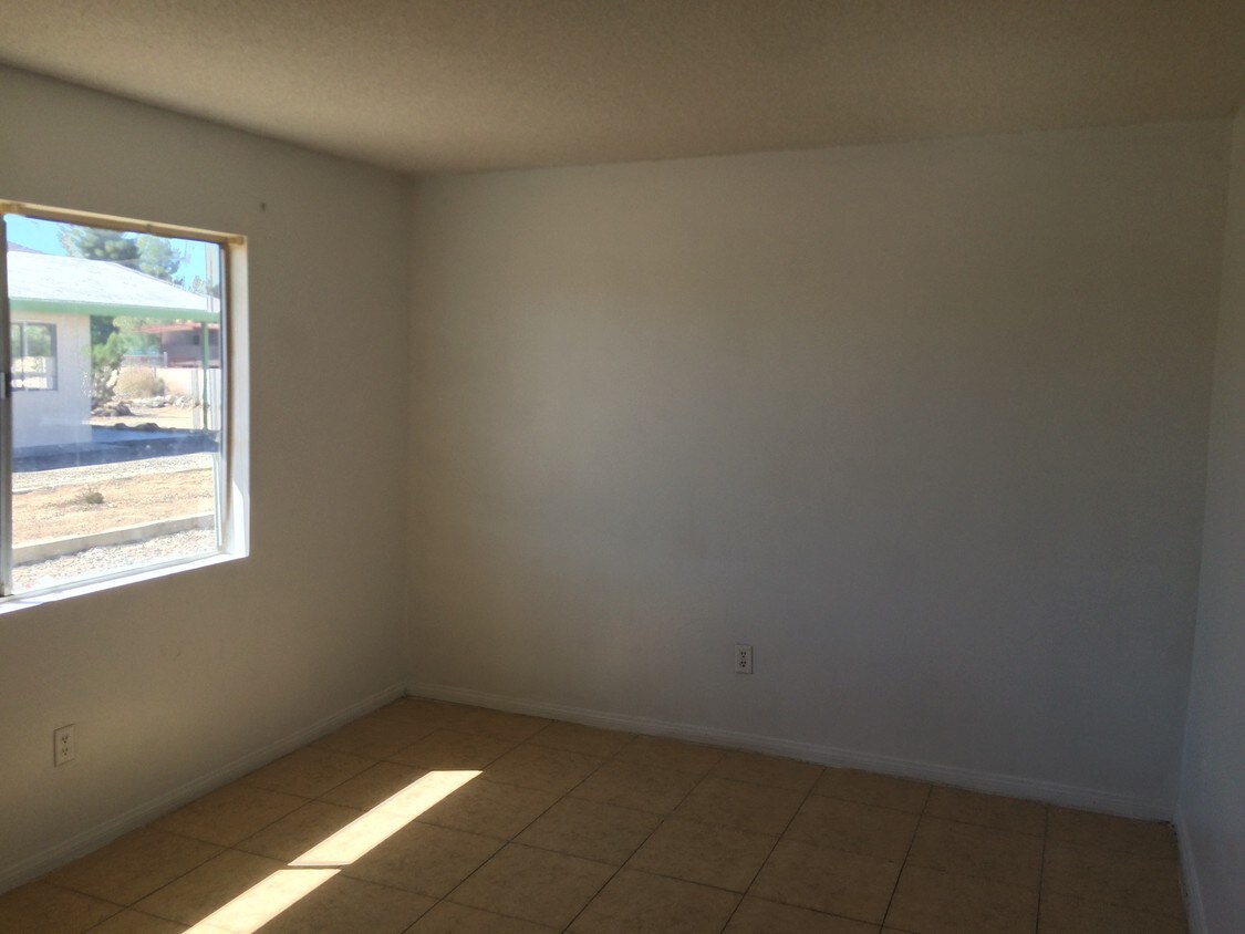 Interior Photo2 - 7389 Bannock Trl