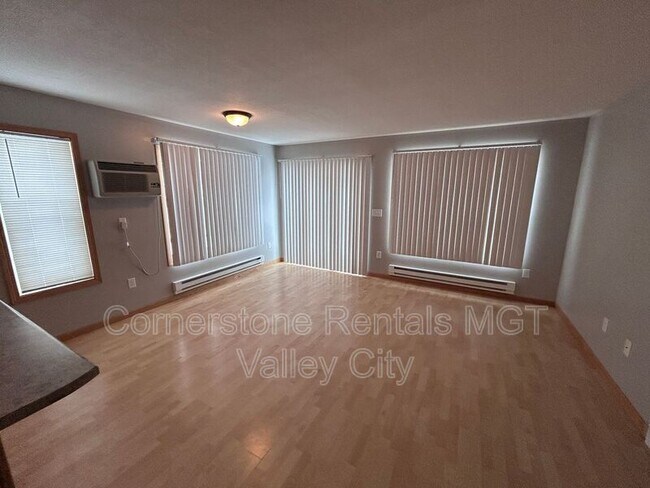 Foto del edificio - 545 4th Ave SW