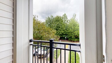 Interior Photo - Signal Hill Apartment Homes
