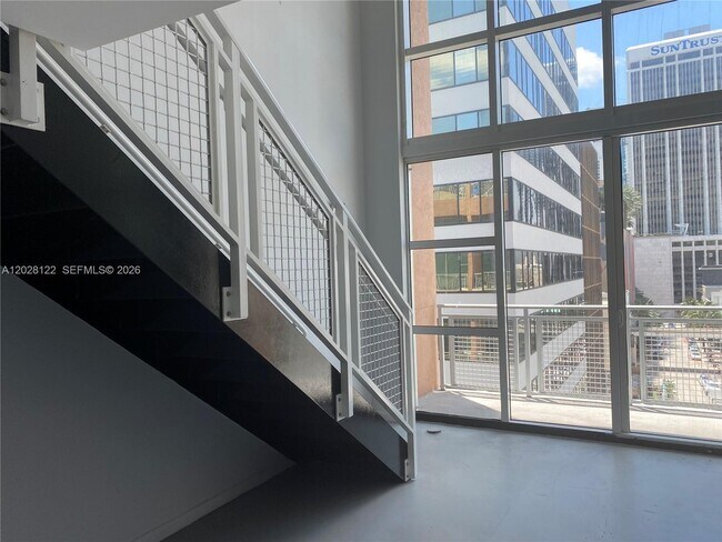 Foto del edificio - 253 NE 2nd St