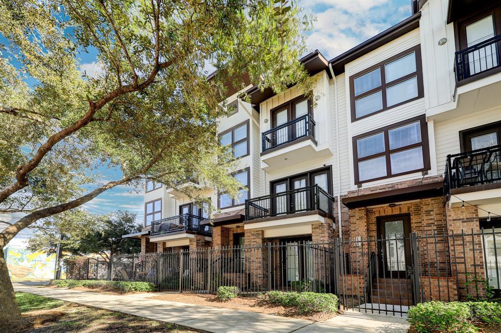 1305 Delano St, Houston, TX 77003 Condo for Rent in Houston, TX