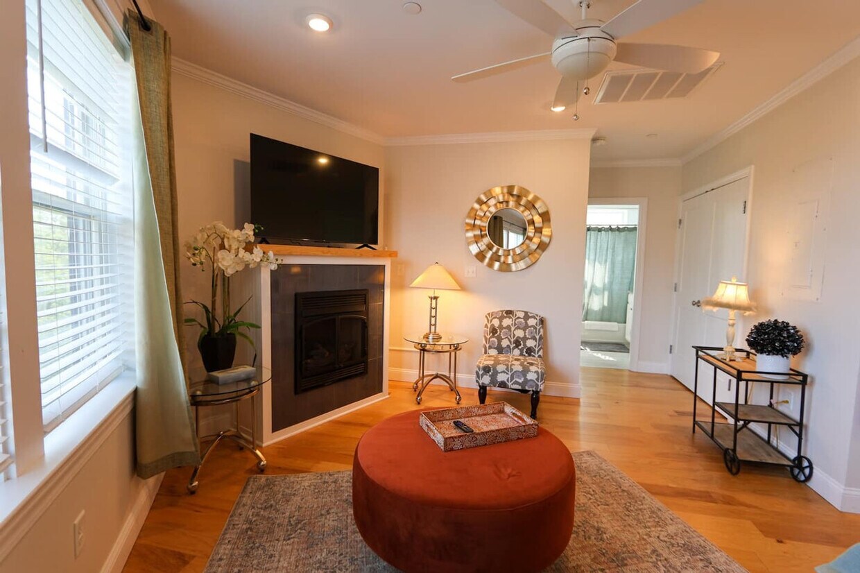 Foto principal - 1008 Tremont St