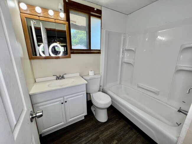 clean new bathroom - 526 Adams St