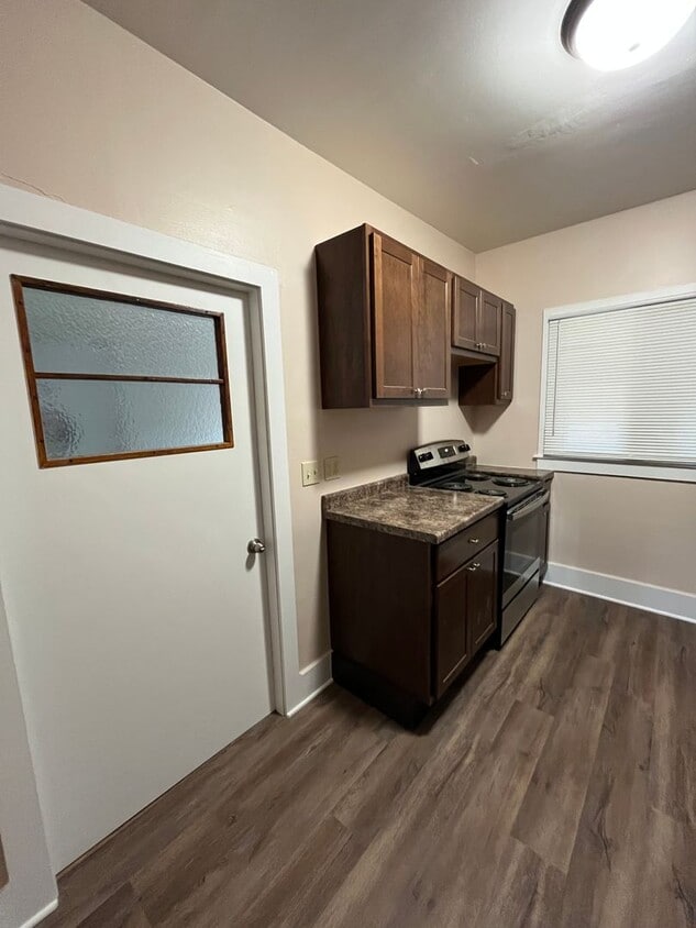 Foto principal - 1200 Superior Ave